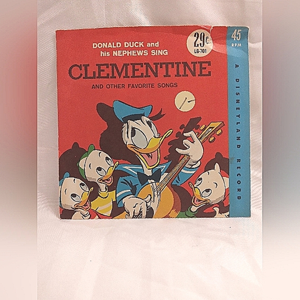 Walt Disney Little Gem Record Featuring Donald Duck/ Nephews Singing Clementine